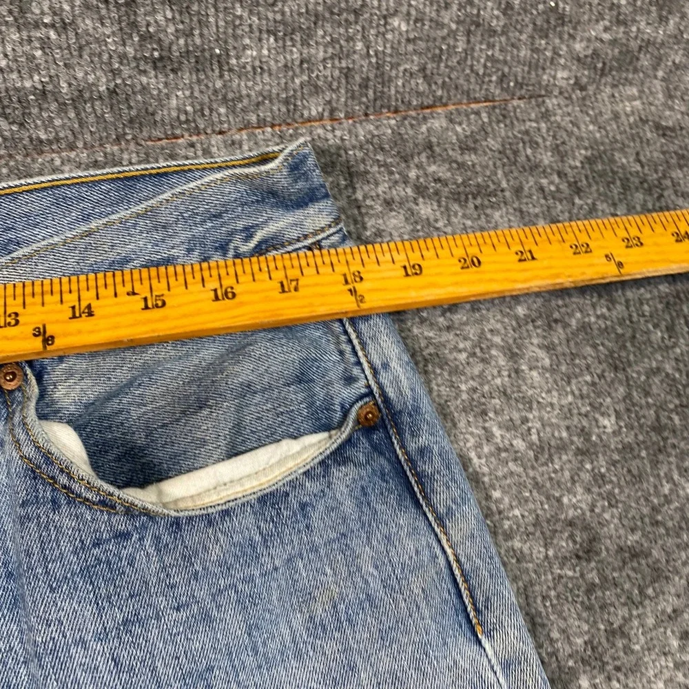 Levis 501 Mens Light Wash Straight Leg Button Fly Denim Jeans 36x30 Blue